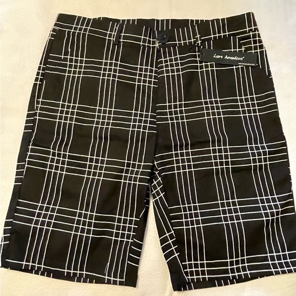 New with tags men’s shorts. - Picture 2 of 3